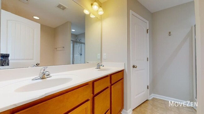 Building Photo - 1224 Garden Stone Dr