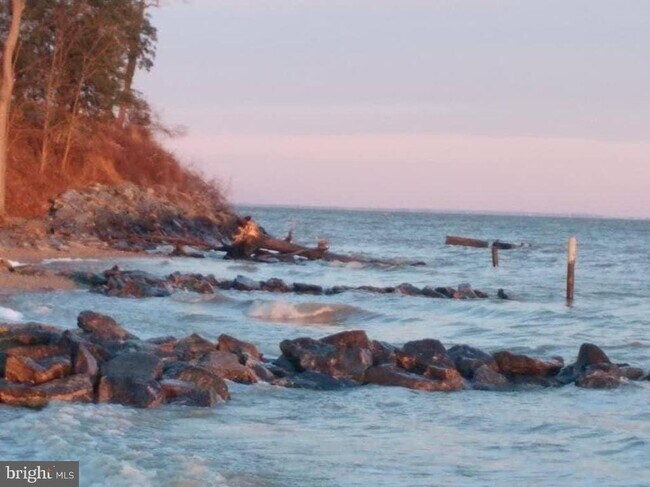 Building Photo - 2492 N Independence Dr