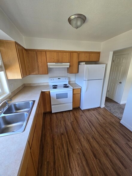 Full view of kitchen - 101 Spencer Creek Rd