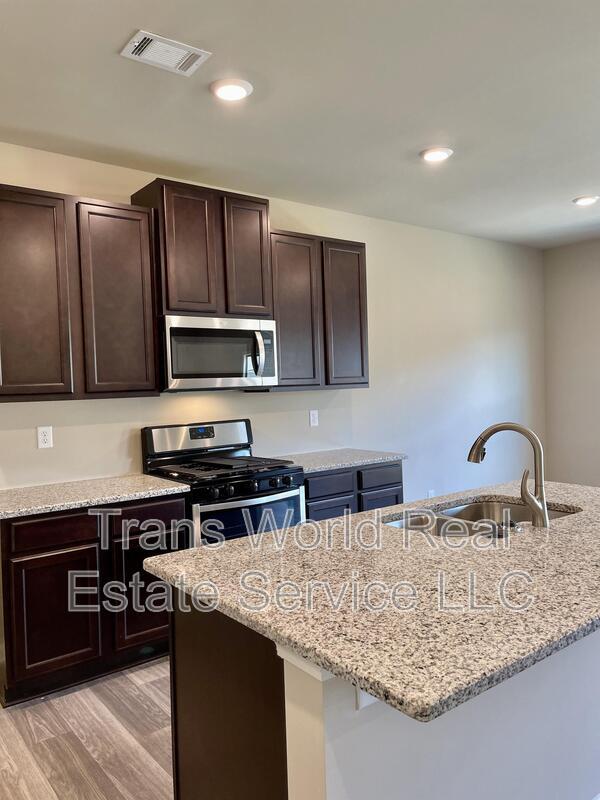 Building Photo - 114 Auburn Depot Dr