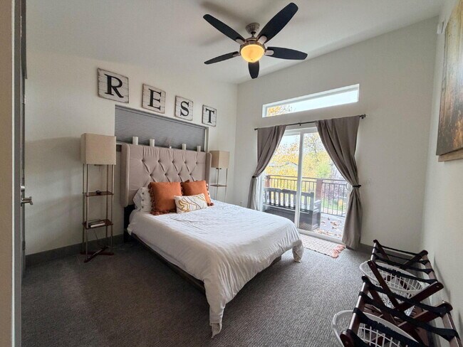 Building Photo - Gorgeous and Quiet 3 Bed 2.5 Bath Home in Railway Lofts & Cottages With Gallatin River Access!! M...