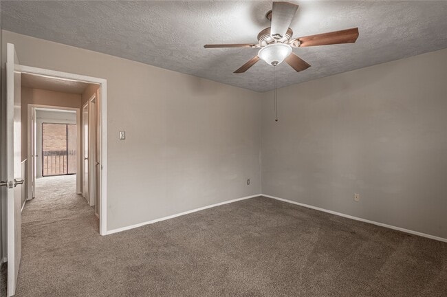 Building Photo - 2521 Crosstimbers Dr