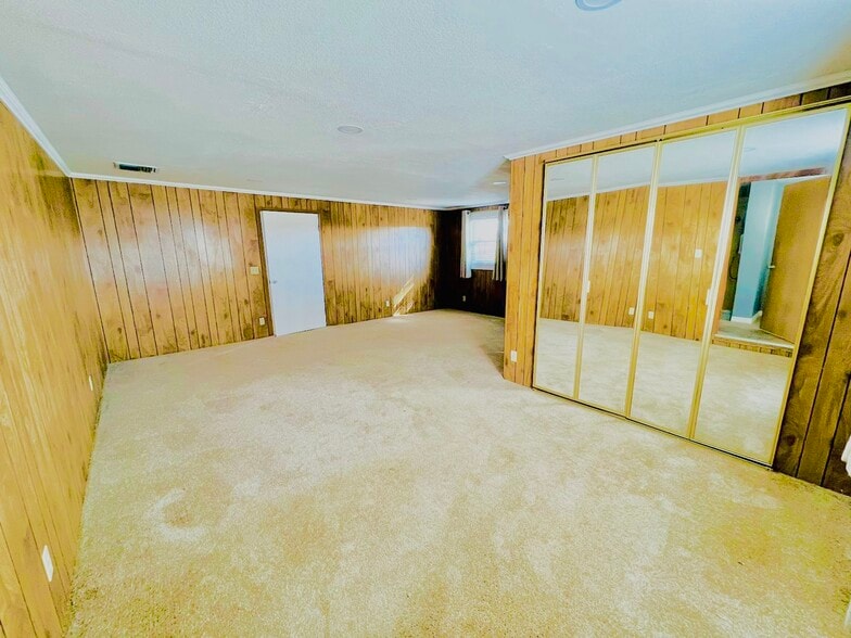 Master bedroom inside view - 1817 Demastus Ln