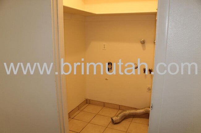 Building Photo - 1594 E 3300 S
