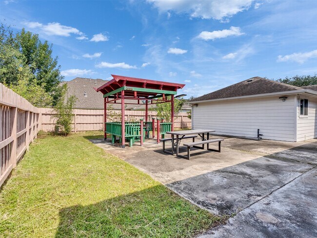 Building Photo - 3902 Breaux Bridge Ln