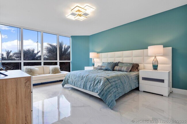 Building Photo - 3100 N Ocean Blvd