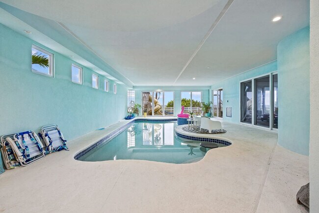 Building Photo - 873 S Atlantic Ave