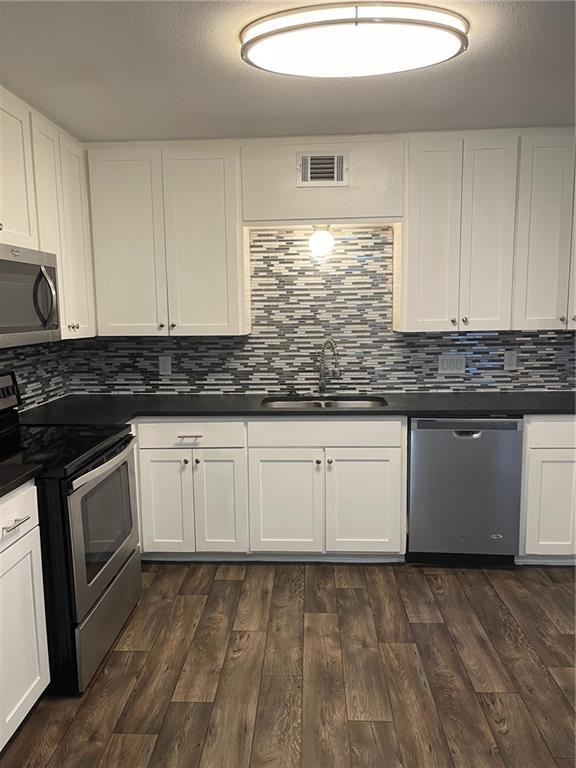Building Photo - 7304 Twin Crest Dr