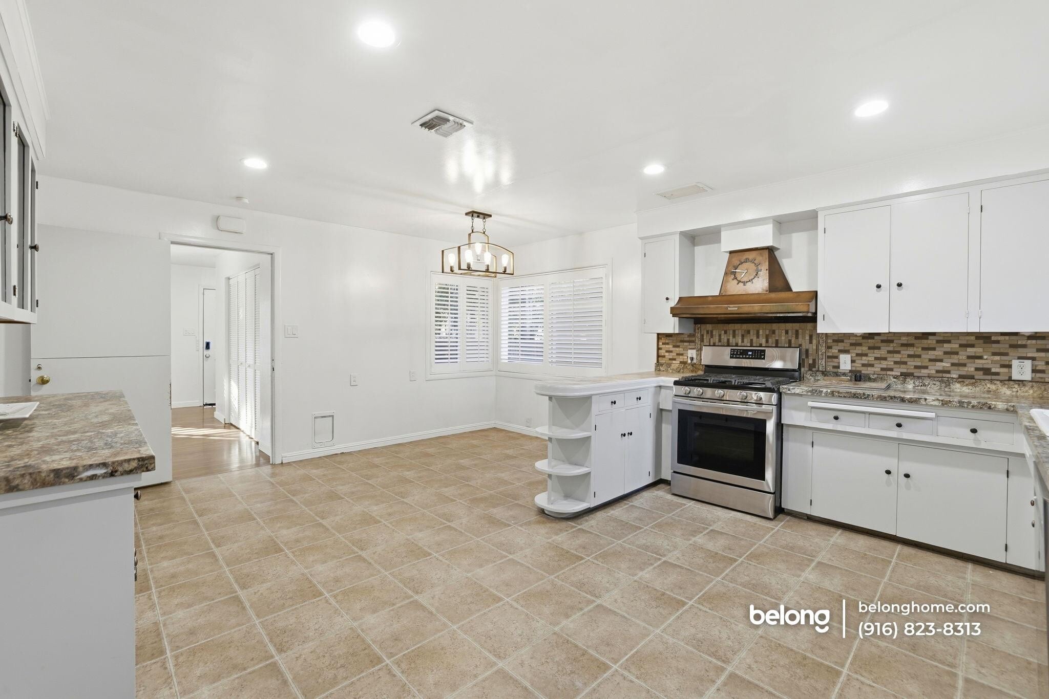 Building Photo - 9623 Adams St