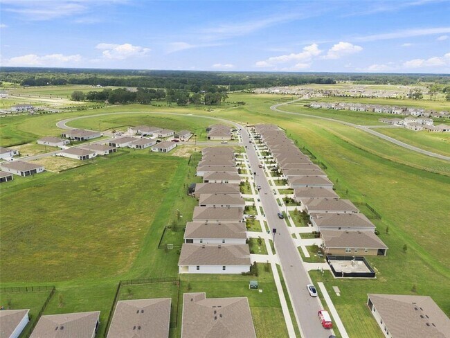 Building Photo - 8552 Pinecrest Trl