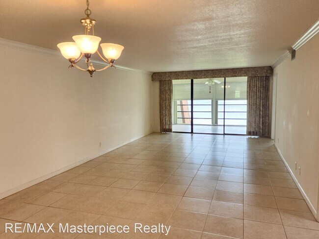 Building Photo - 2 br, 2 bath House - 3100 SE Pruitt Rd # E...