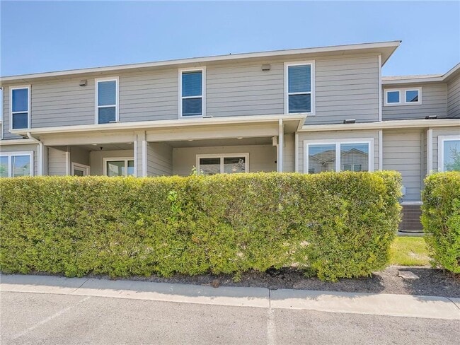 Building Photo - 1802 Roseburg Dr