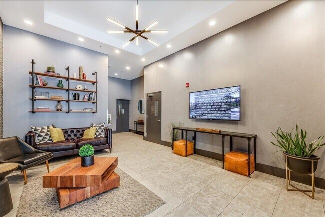 Building Photo - 502 Palisade Ave
