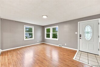 Building Photo - 4643 Patricia Dr