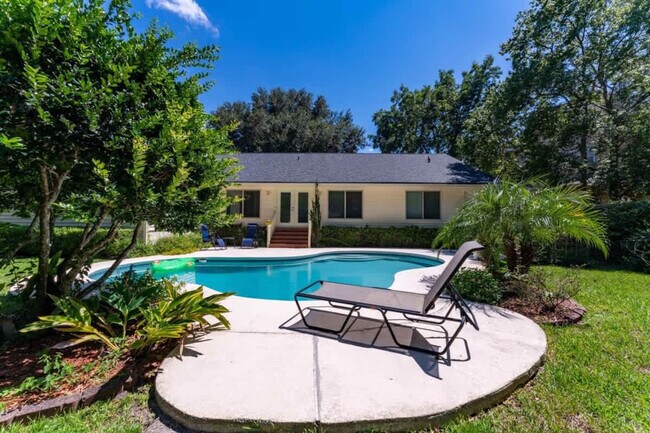 Building Photo - 15652 Coastal Ln
