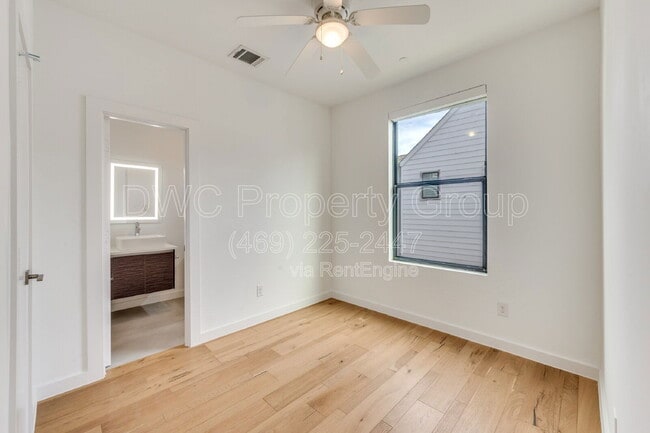 Building Photo - 2711 Kimsey Dr