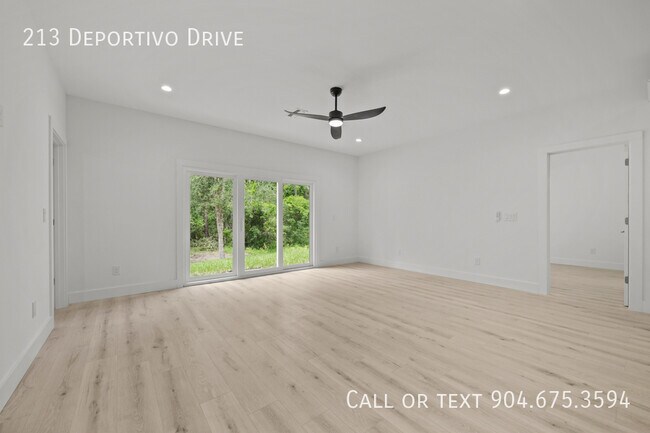 Building Photo - 213 Deportivo Dr