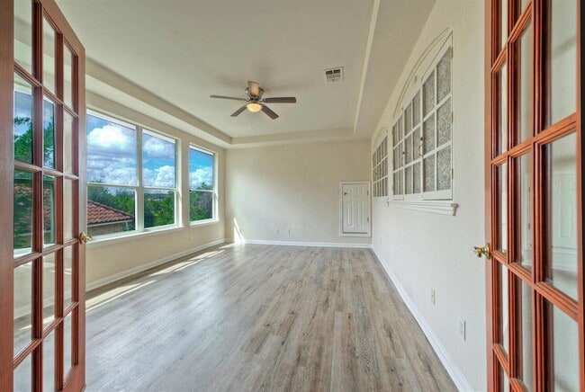 Building Photo - 3912 Coopers Hawk Cove
