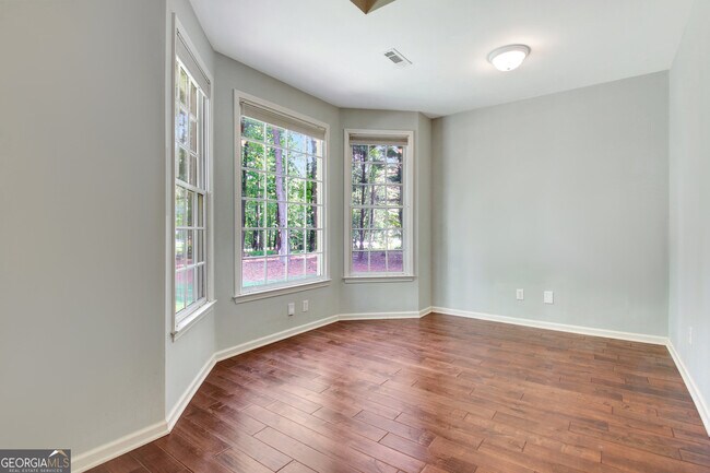 Building Photo - 185 Newfield Dr