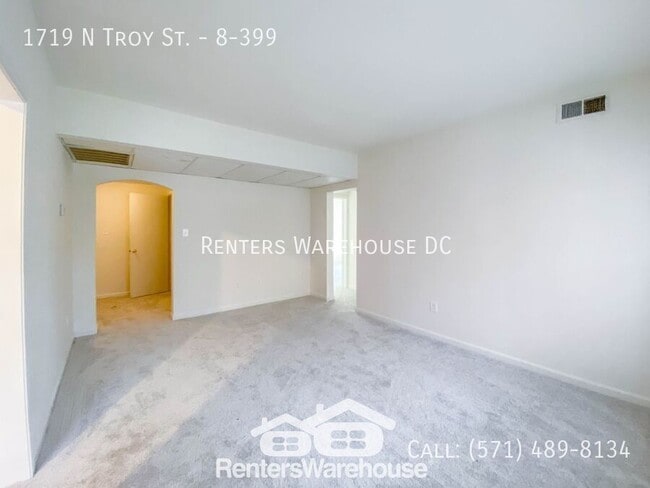 Building Photo - 1719 N Troy St