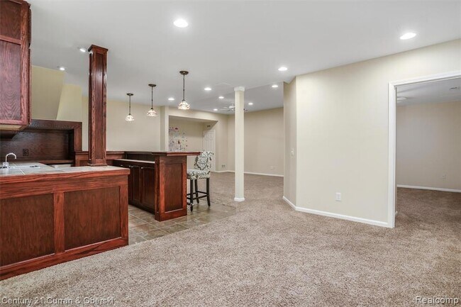 Building Photo - 41656 Steinbeck Glen