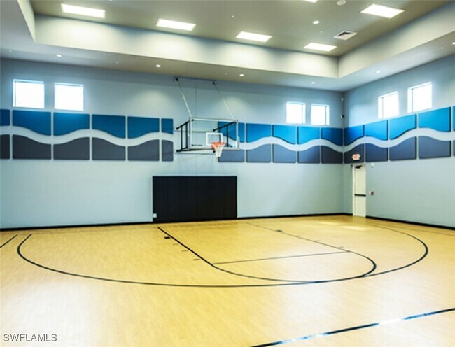 Building Photo - 3296 Pacific Dr