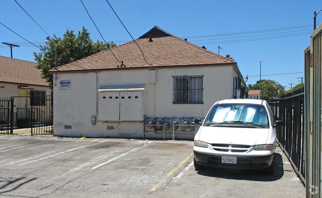 Building Photo - 9000 Avalon Blvd