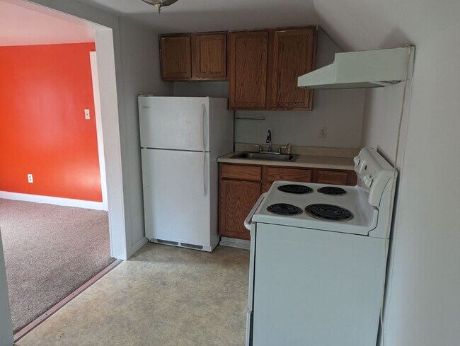 Building Photo - 2391 Curry Rd