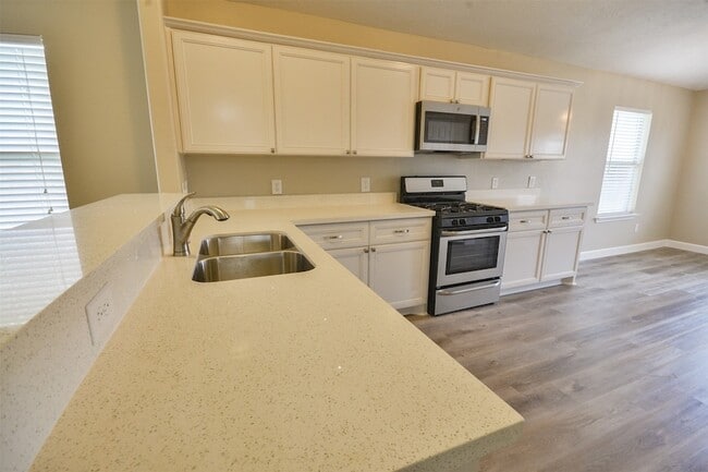 Building Photo - 13027 Lark Point Ct