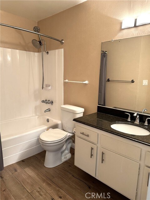 Building Photo - 660 The Village