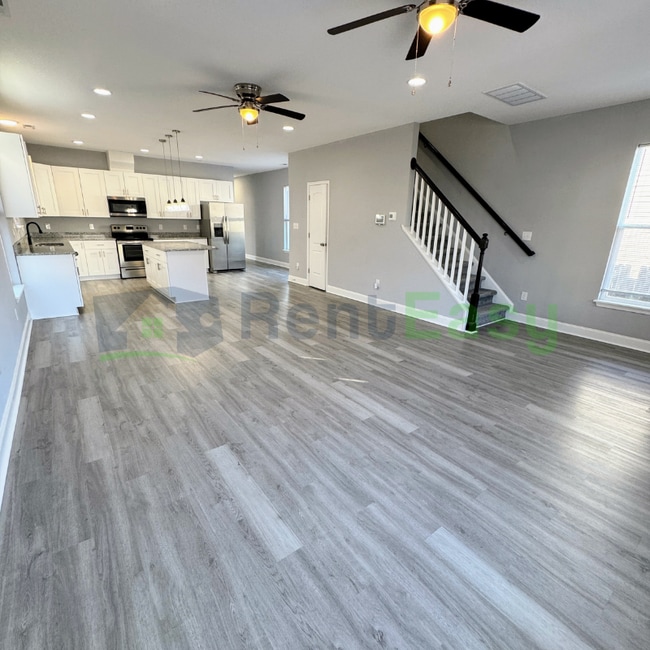 Building Photo - 511 Mason Ave