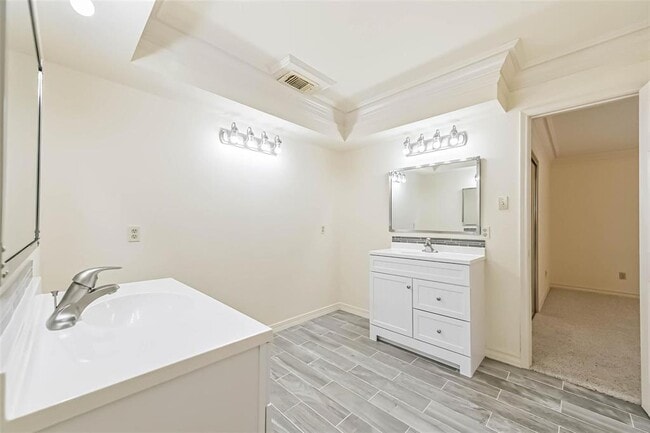 Building Photo - 1410 Osborne Dr