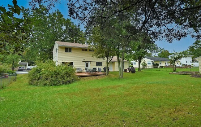 Building Photo - 24 Langley Rd