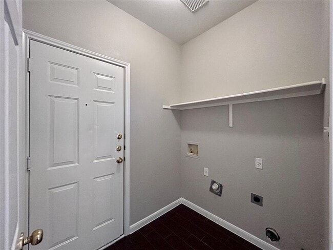 Building Photo - 2707 Westhampton Ct