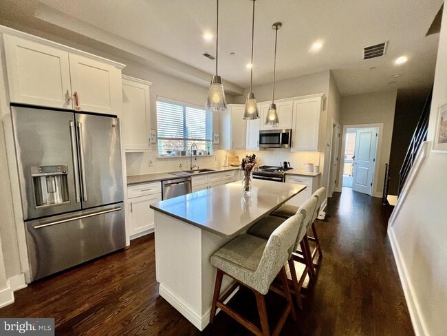 Building Photo - 1246 S Hancock St