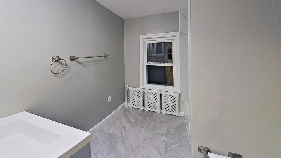 Building Photo - 73 Mill St