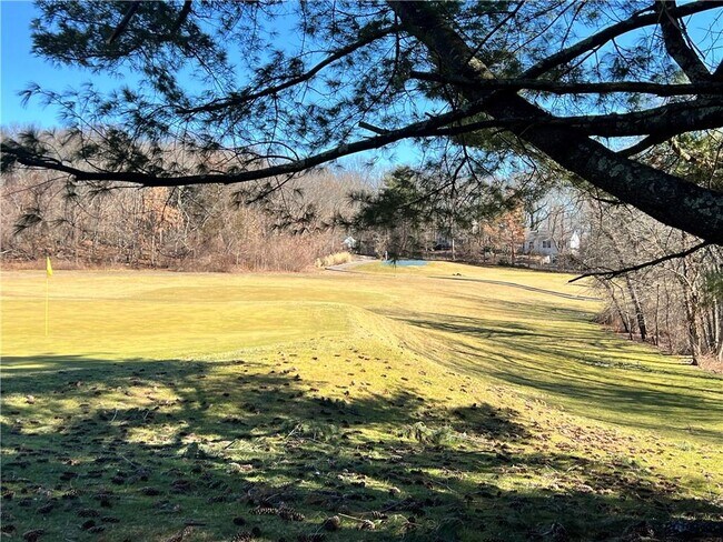 Building Photo - 29 Swan Ct