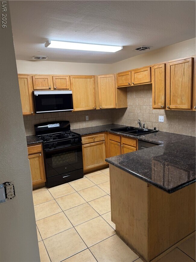 Building Photo - 6747 Flora Dr