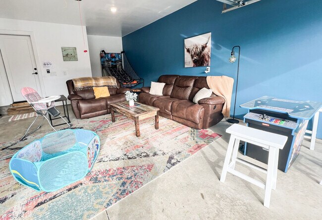 Building Photo - 120 Fitzgerald Dr