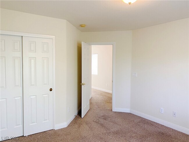 Building Photo - 4821 Longshot Dr