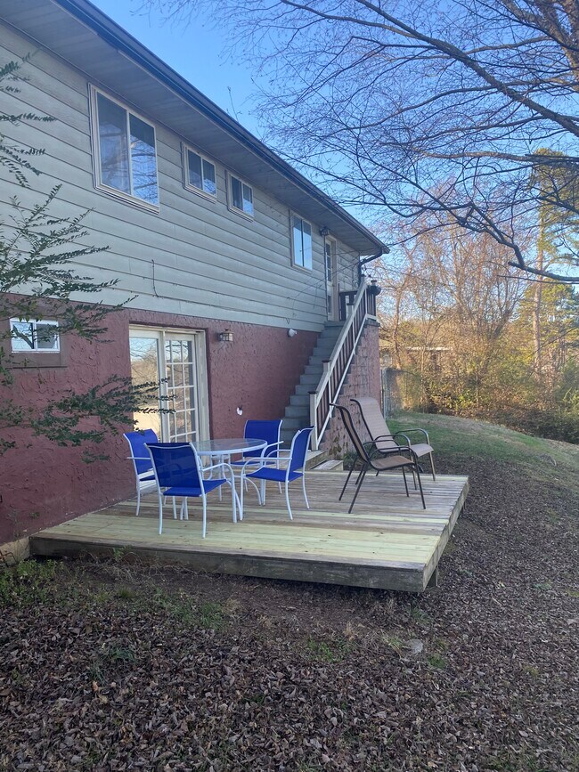 Building Photo - 3636 Phelps St