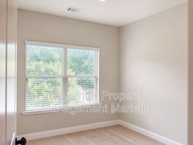 Building Photo - 1244 Stone Castle Cir