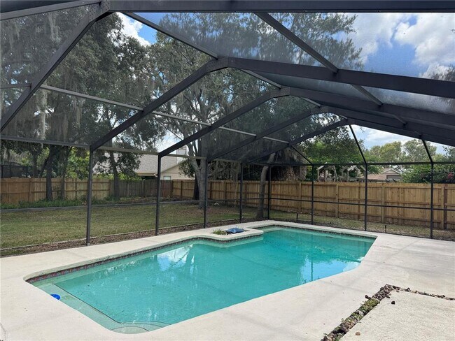 Building Photo - 3818 Hanover Hill Dr