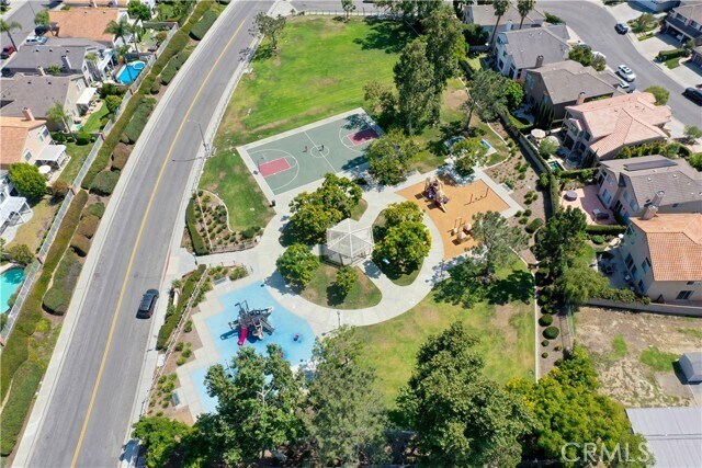 Building Photo - 19 Dover Pl