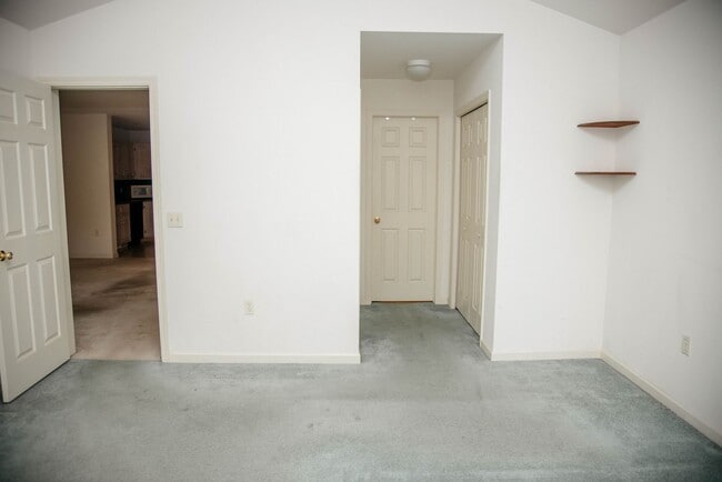 Building Photo - 32 Gantz Meadows