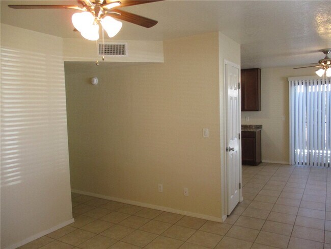 Building Photo - 2801 Paloma Senda