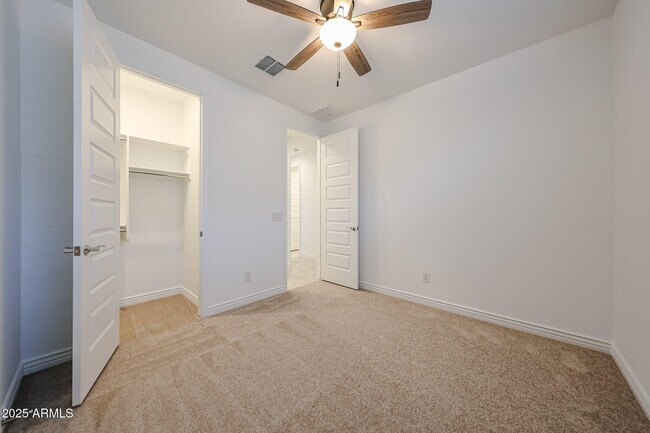 Building Photo - 5015 N 88th Ave