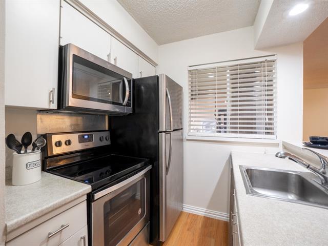 Building Photo - 5132 Amesbury Dr