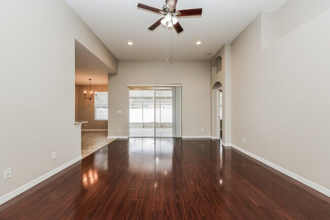 Building Photo - 30551 Annadale Dr