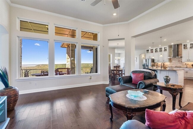 Building Photo - 235 Chestnut Crossing